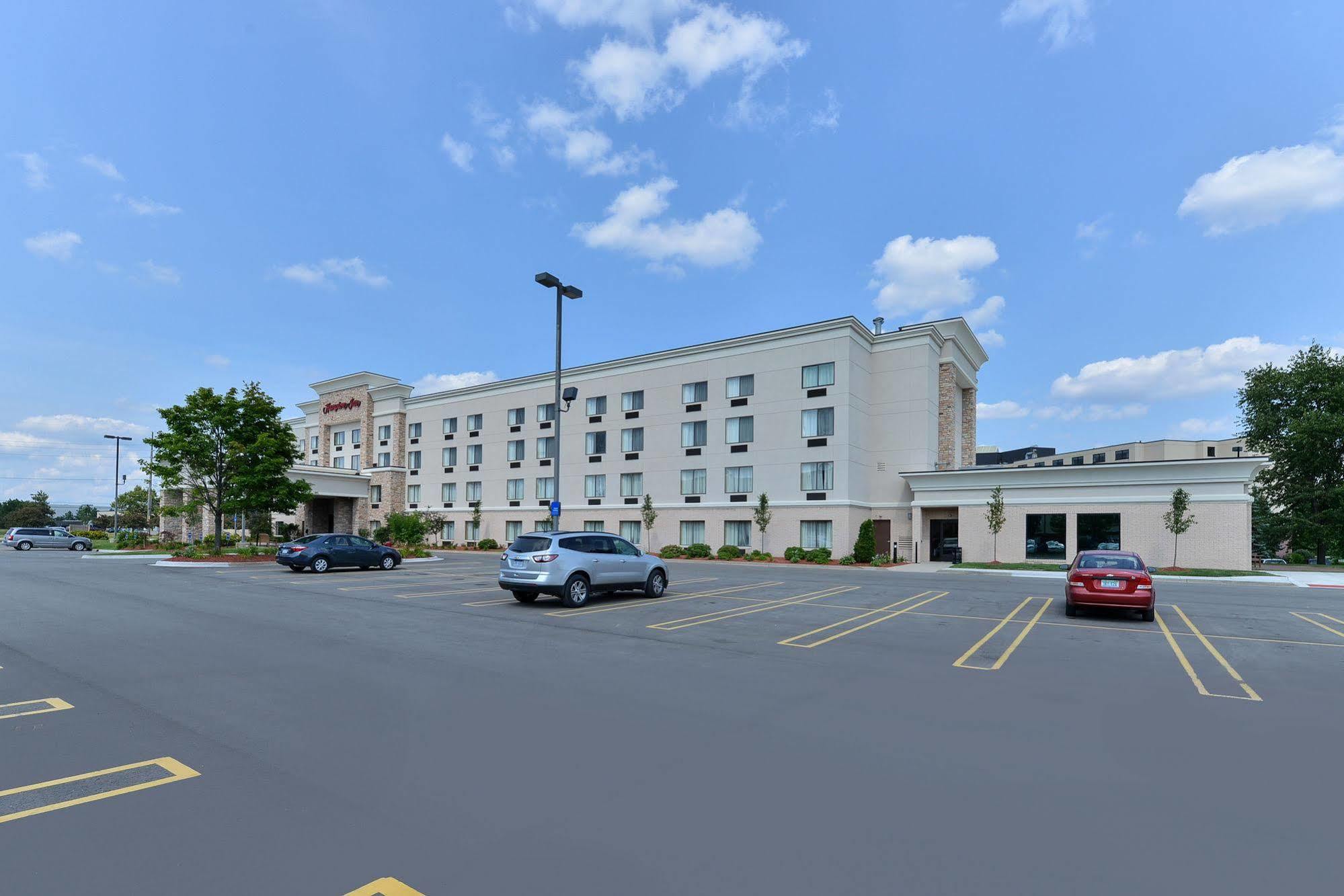 Hampton Inn Detroit/Auburn Hills South Extérieur photo